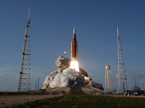 NASA astronauti stigli u stabilnu orbitu u istorijskoj misiji ka Mesecu