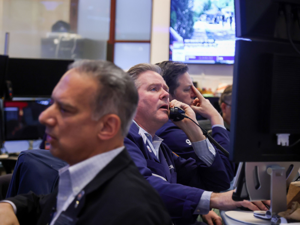 Investitori se okreću otpornijim sektorima - da li je sada vreme za sigurnije portfelje?