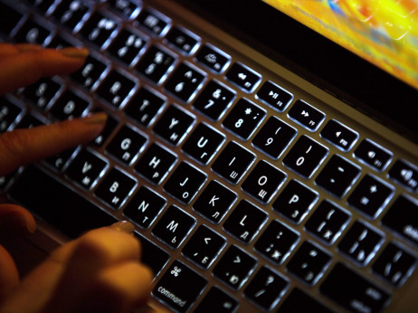 Nov kibernetski napad, tokrat žrtev proizvajalec kriptodenarnic Trezor