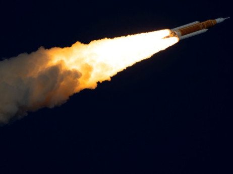 Artemis II se bezbedno vratio na Zemlju, NASA cilja novo sletanje 2028.