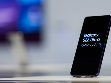 Šta se dešava kada telefon počne da kupuje umesto tebe?