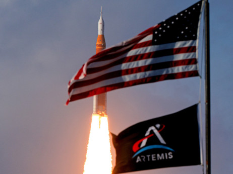 SAD traže zamenu za Boeingovu raketu uprkos uspehu Artemisa 2 na putu oko Meseca