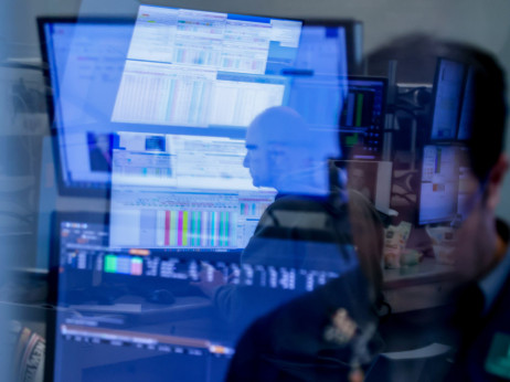 Snažni poslovni rezultati ne mogu da nadoknade pogoršanje prognoza za akcije