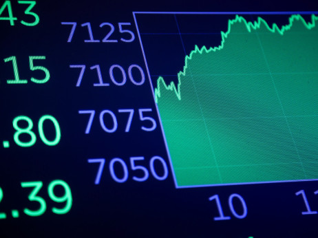 Rast od četiri biliona dolara lansirao S&P 500 do novih rekorda