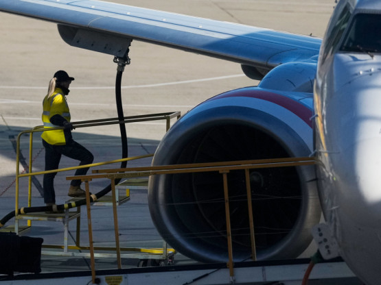 EU planira dodatne mere kako bi sprečila nestašicu avionskog goriva