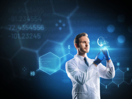 Slovenija pospešuje digitalizacijo zdravstva, v igri več kot 100 milijonov