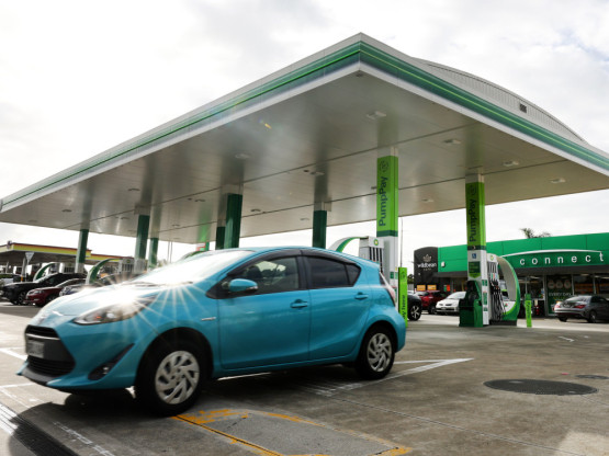 Procene: kriza u Ormuskom moreuzu mogla bi da smanji ponudu nafte za oko milijardu barela