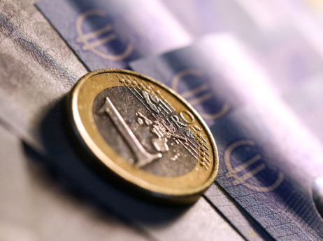 Zašto euribor oscilira i koliko može da pogodi korisnike kredita u Srbiji