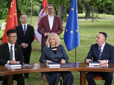Srbija potpisala ugovor za brzu saobraćajnicu 'Vožd Karađorđe' vredan 1,3 milijarde evra