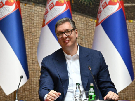 Vučić se sastao sa premijerom Kine, tokom dana sledi susret sa Xijem