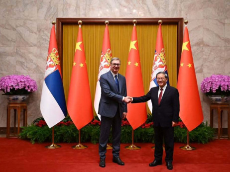 Vučić se sastao sa premijerom Kine, tokom dana sledi susret sa Xijem