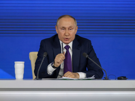 Ukrajina udarila po Putinovi nafti, Rusiji primanjkuje goriva