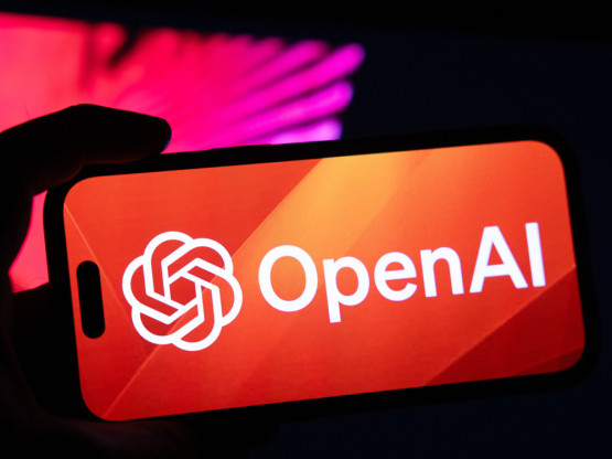 OpenAI priprema zaokret ka superaplikaciji uoči IPO-a, piše FT