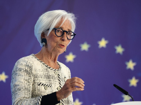 ECB podigla kamatne stope, povećala prognozu inflacije