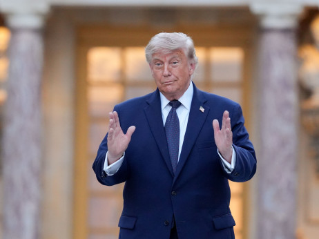 Trump pokušava da odbaci tvrdnje da su SAD izgubile sporazum sa Iranom