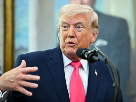 SAD bi ponovo mogle da napadnu Iran, poručuje Trump