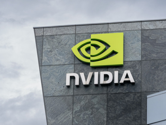Nvidia izgubila bilion dolara tržišne vrednosti - akcije pale na nivo pre AI buma