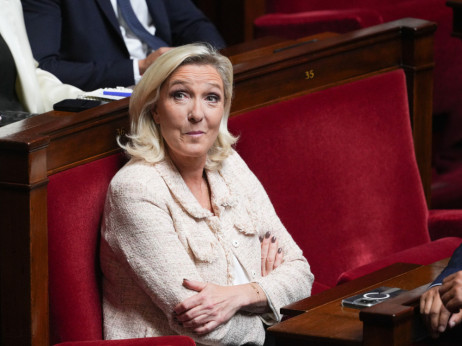 Le Pen se kandiduju za predsednicu Francuske uprkos osudi