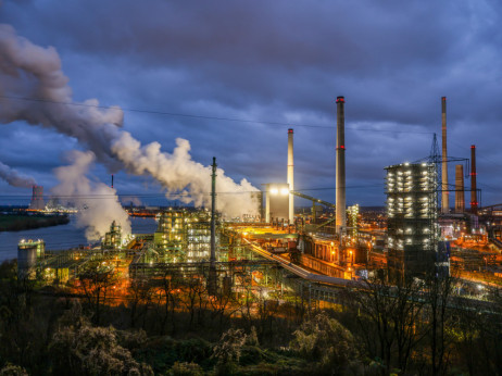 EU popušta pravila o emisijama CO2 kako bi rasteretila industriju