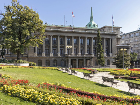 Beograd sve više zavisi od državne pomoći, a dugovi javnih preduzeća rastu