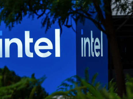 Intelu je potrebno više od senzacionalne dobiti dok uzlet akcija čipova posustaje