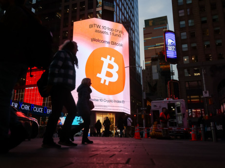 Najveći odliv iz Bitcoin ETF-ova u šest nedelja, bitcoin stagnira