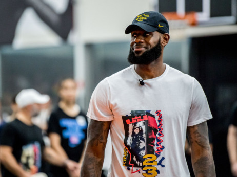 LeBron pozajmio 300 miliona dolara, trošio buduću zaradu