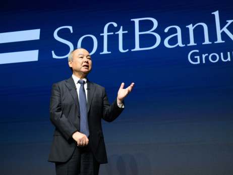 SoftBank nudi rekordne prinose od rizičnih obveznica