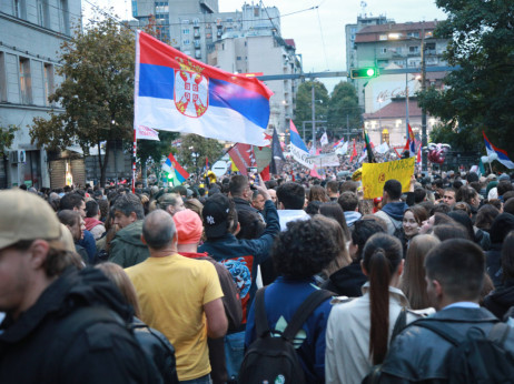 Balansiranje između velikih sila ostaje na stolu - kakva će biti spoljna politika nove vlasti